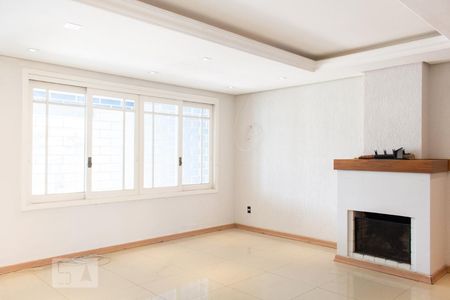 Sala de casa à venda com 4 quartos, 205m² em Campo Novo, Porto Alegre