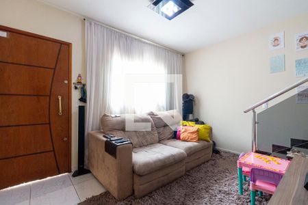 Sala de casa de condomínio à venda com 2 quartos, 69m² em Vila Carmosina, São Paulo