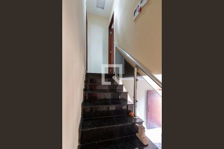 Acesso Quartos  de casa de condomínio à venda com 2 quartos, 69m² em Vila Carmosina, São Paulo