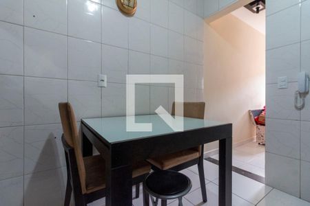 Casa de condomínio à venda com 69m², 2 quartos e 1 vagaCozinha