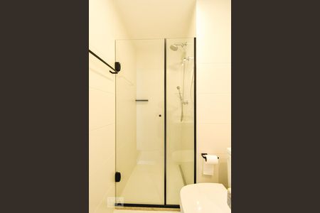 Apartamento para alugar com 67m², 2 quartos e 1 vagaSuíte - Banheiro