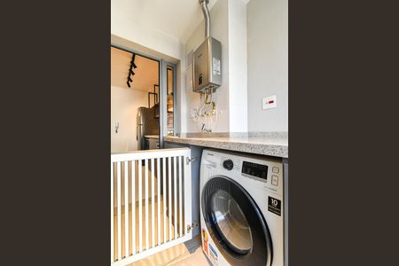 Apartamento para alugar com 67m², 2 quartos e 1 vagaÁrea de Serviço