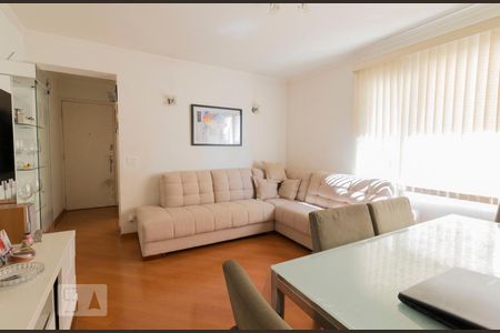 Apartamento à venda com 78m², 2 quartos e 1 vagaSala