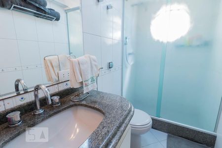 Apartamento à venda com 78m², 2 quartos e 1 vagaBanheiro - Torneira