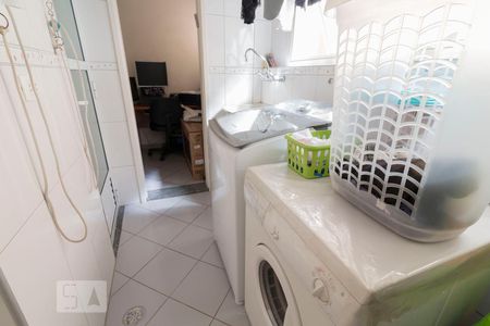 Apartamento à venda com 78m², 2 quartos e 1 vagaÁrea de Serviço