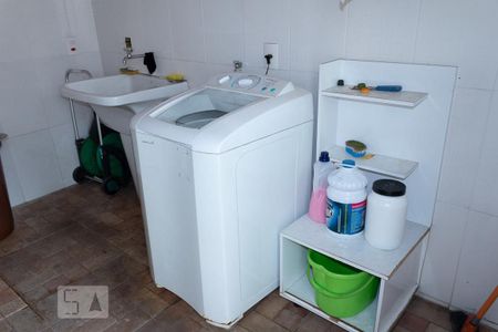 Casa à venda com 330m², 3 quartos e 3 vagasÁrea de Serviço