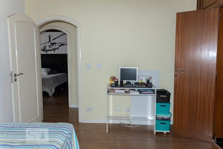 Casa à venda com 330m², 3 quartos e 3 vagasSuíte 1