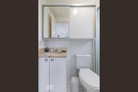 Apartamento à venda com 57m², 2 quartos e 1 vagaBanheiro Social
