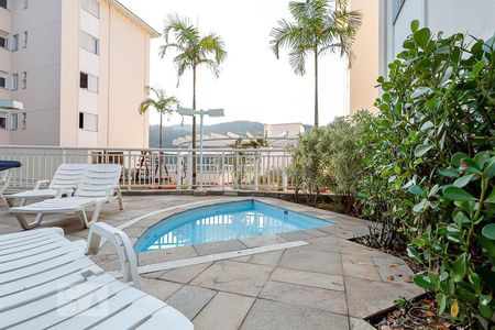 Apartamento à venda com 100m², 3 quartos e 2 vagasÁrea comum - Piscina