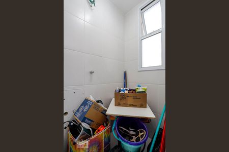 Apartamento à venda com 100m², 3 quartos e 2 vagasBanheiro de Serviço