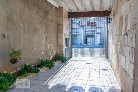 Casa à venda com 272m², 4 quartos e 3 vagas Casa à venda com 272m², 4 quartos e 3 vagasGaragem
