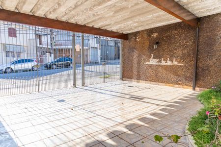 Casa à venda com 272m², 4 quartos e 3 vagas Casa à venda com 272m², 4 quartos e 3 vagasGaragem