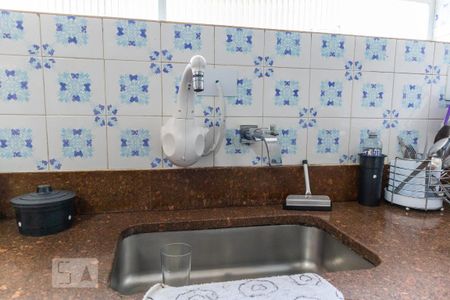 Casa à venda com 272m², 4 quartos e 3 vagas Casa à venda com 272m², 4 quartos e 3 vagasCozinha
