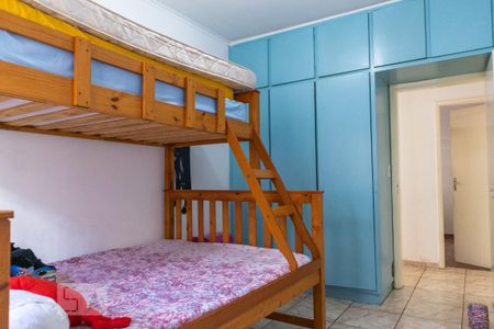 Casa à venda com 272m², 4 quartos e 3 vagas Casa à venda com 272m², 4 quartos e 3 vagasQuarto 2