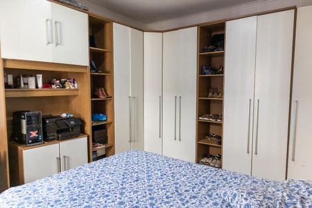 Casa à venda com 272m², 4 quartos e 3 vagas Casa à venda com 272m², 4 quartos e 3 vagasSuíte
