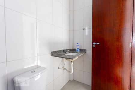 Banheiro 1 de casa para alugar com 2 quartos, 70m² em Largo do Barradas, Niterói