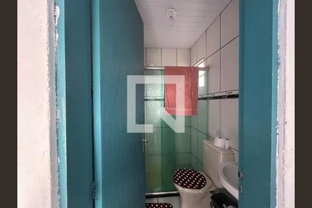 Banheiro Casa 1 de casa para alugar com 6 quartos, 56m² em Olaria, Canoas