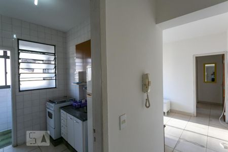 Entrada de apartamento à venda com 2 quartos, 70m² em Centro, Belo Horizonte