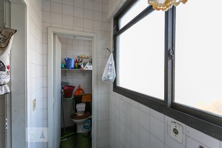 Apartamento à venda com 70m², 2 quartos e sem vaga Apartamento à venda com 70m², 2 quartos e sem vagaÁrea de Serviço