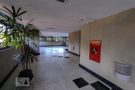 Apartamento à venda com 70m², 2 quartos e sem vaga Apartamento à venda com 70m², 2 quartos e sem vagaÁrea comum - Salão de festas