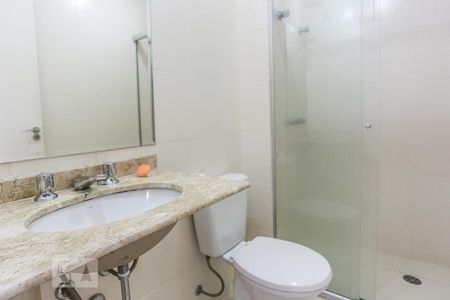 Apartamento para alugar com 55m², 2 quartos e 2 vagas Apartamento para alugar com 55m², 2 quartos e 2 vagasBanheiro
