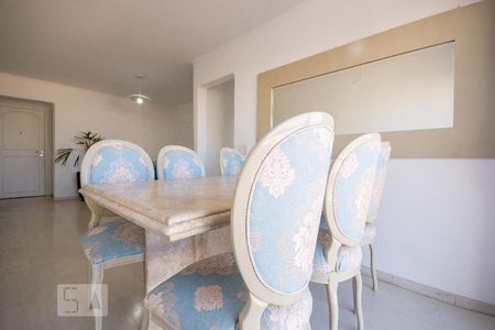 Sala de apartamento à venda com 2 quartos, 64m² em Vila Nivi, São Paulo