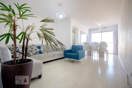 Sala de apartamento à venda com 2 quartos, 64m² em Vila Nivi, São Paulo