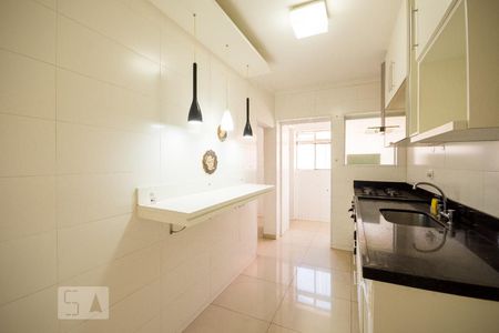 Apartamento à venda com 64m², 2 quartos e 1 vagaCozinha