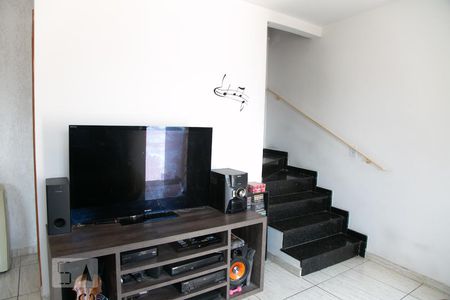 Sala de casa à venda com 2 quartos, 100m² em Cidade Líder, São Paulo