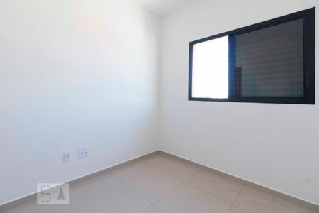 Quarto 2 de apartamento para alugar com 2 quartos, 39m² em Vila Jacuí, São Paulo