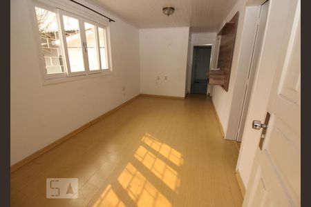 Sala de casa à venda com 2 quartos, 110m² em Jardim Itu-sabará, Porto Alegre