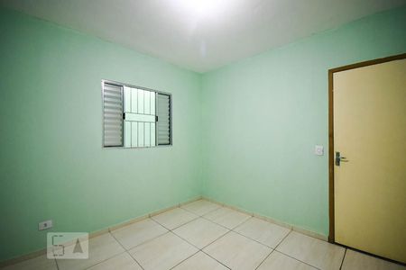 Quarto de casa para alugar com 1 quarto, 30m² em Jardim Record, Taboão da Serra