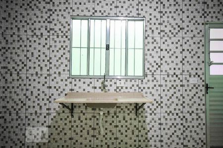 Pia da sala e cozinha de casa para alugar com 1 quarto, 30m² em Jardim Record, Taboão da Serra