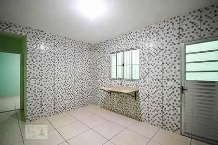 Sala e cozinha de casa para alugar com 1 quarto, 30m² em Jardim Record, Taboão da Serra