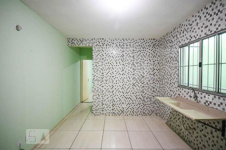 Sala e cozinha de casa para alugar com 1 quarto, 30m² em Jardim Record, Taboão da Serra