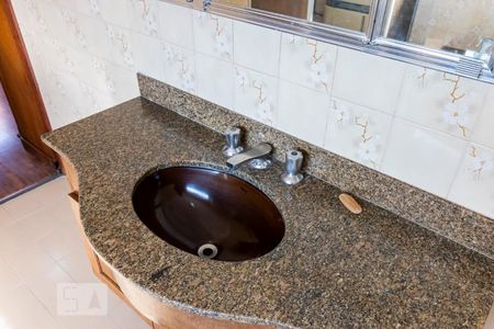 Casa à venda com 200m², 3 quartos e 2 vagas2o. Andar - Quarto 3 - Suíte/ Banheiro