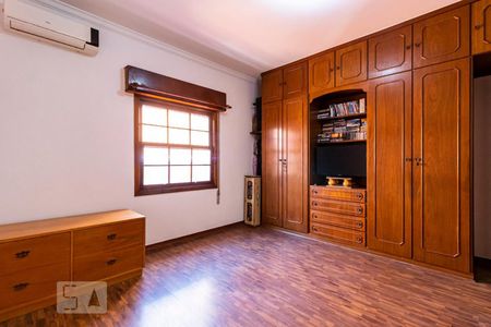Casa à venda com 200m², 3 quartos e 2 vagas2o. Andar - Quarto 3 - Suíte