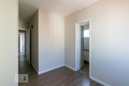 Suite de apartamento para alugar com 3 quartos, 76m² em Vila Olímpia, São Paulo