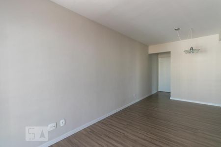 Sala de apartamento para alugar com 3 quartos, 76m² em Vila Olímpia, São Paulo