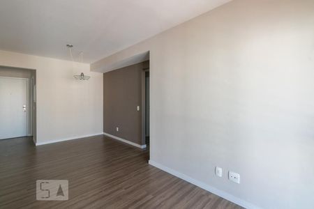 Sala de apartamento para alugar com 3 quartos, 76m² em Vila Olímpia, São Paulo