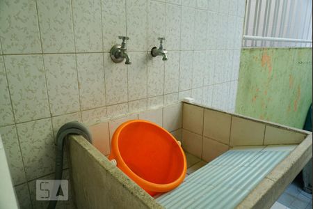 Casa à venda com 125m², 3 quartos e 2 vagasLavanderia