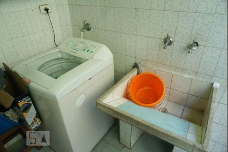 Casa à venda com 125m², 3 quartos e 2 vagasLavanderia