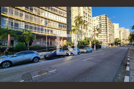 Studio para alugar com 45m², 1 quarto e 1 vaga Studio para alugar com 45m², 1 quarto e 1 vagaVista da Rua