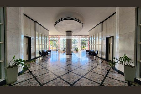 Studio para alugar com 45m², 1 quarto e 1 vaga Studio para alugar com 45m², 1 quarto e 1 vagaHall de entrada