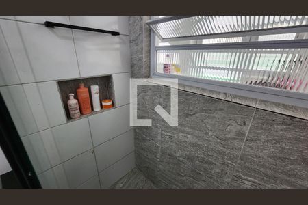 Studio para alugar com 45m², 1 quarto e 1 vaga Studio para alugar com 45m², 1 quarto e 1 vagaDetalhe do banheiro