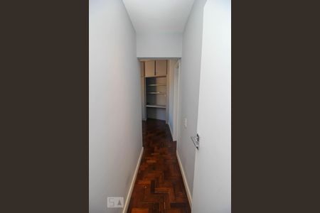 Apartamento à venda com 120m², 3 quartos e 1 vagaCorredor - Quarto 2