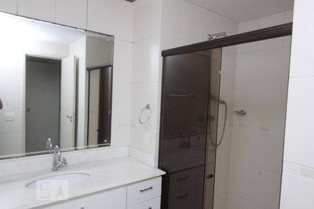 Apartamento à venda com 156m², 2 quartos e 2 vagasBanheiro 2