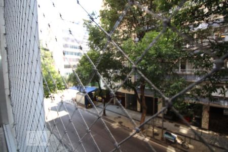 Apartamento à venda com 156m², 2 quartos e 2 vagasVista