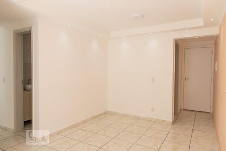 Sala de apartamento para alugar com 3 quartos, 62m² em Colônia , São Paulo