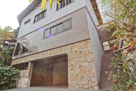 Casa à venda com 380m², 4 quartos e 5 vagasÁrea Externa